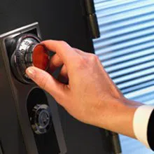 Advantage Locksmith Store Redlands, CA 909-614-4155 - sb-com-01